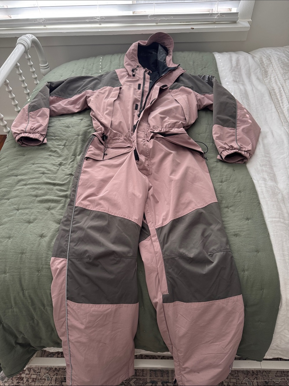 GSOU SNOW Women’s Pink & Gray Waterproof Ski Snowsuit with Hood
